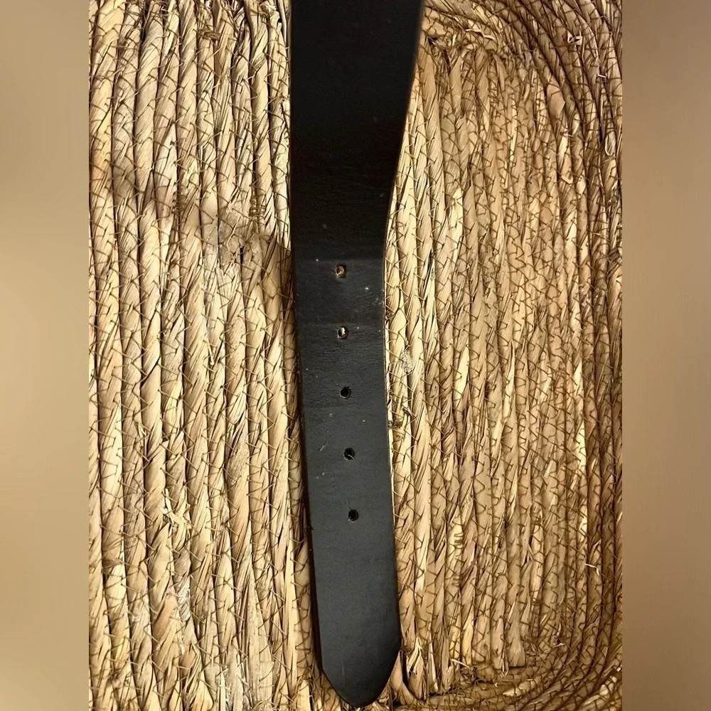 Tweeds thick brown leather belt with brass buckle 95543 sz 26